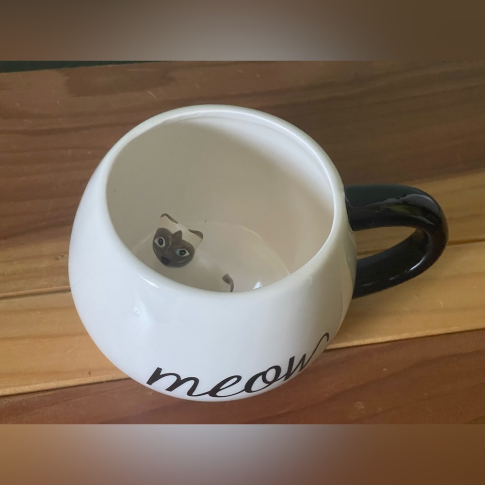 3D Cat Meow Coffee Mug Tea Cup by World Market Kitty Cat 3x4”